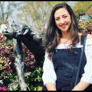 Meet your Posher, Emily